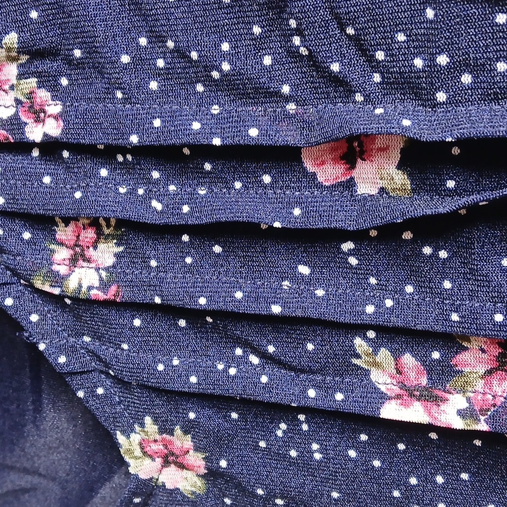 Siren Lily Navy Floral Blouse - Picture 7 of 11